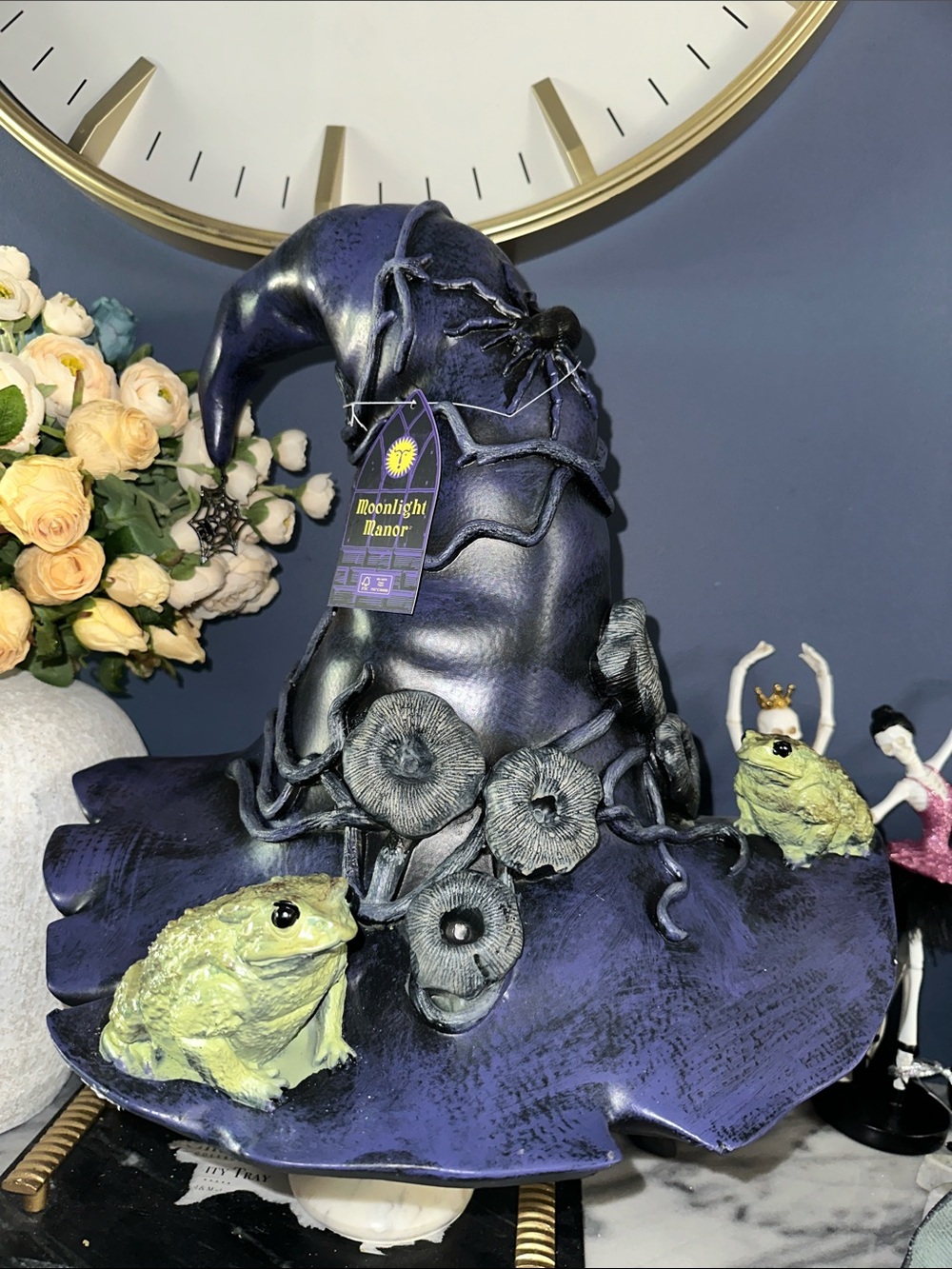Giant Moonlight Manor Witch Hat Décor with toads - Purple & Green